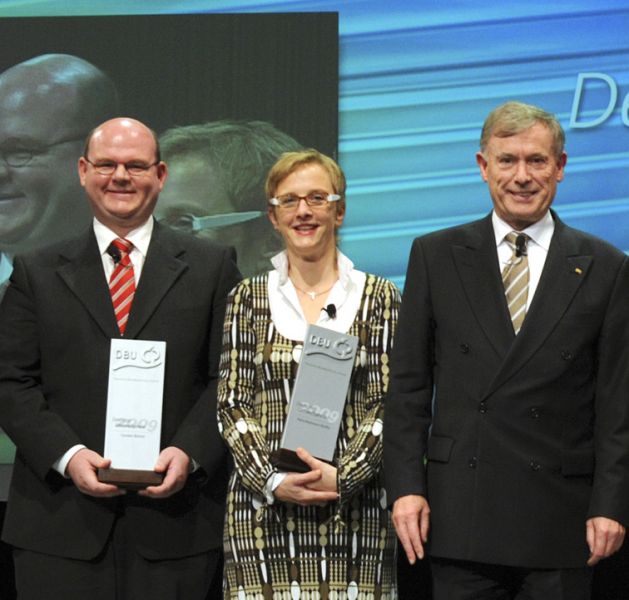 Verleihung des Deutschen Umweltpreises 2009: Petra Bültmann-Steffin, Bundespräsident Horst Köhler. (Foto: DBU)